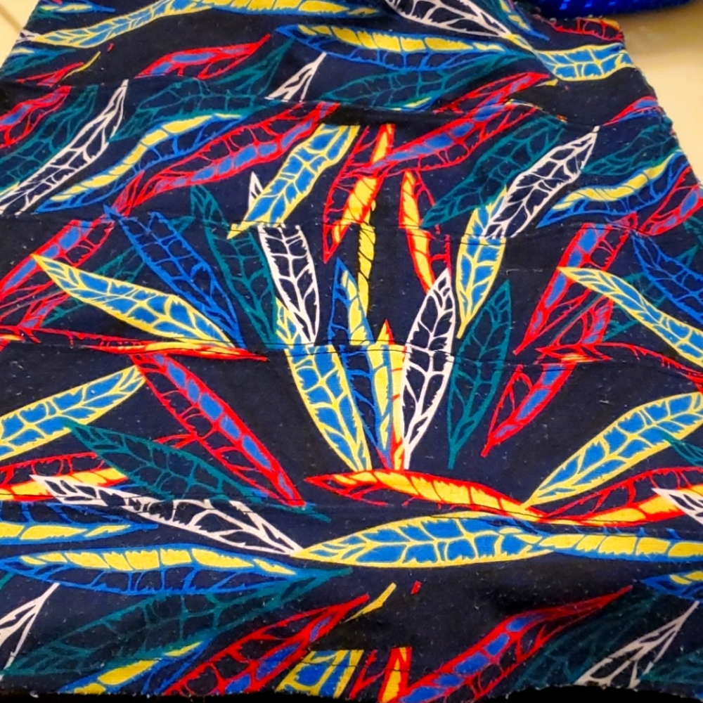 Multicolored leaf mini skirt medium NOLLIE zipper